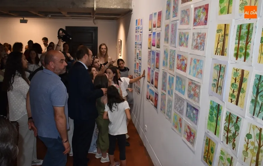 Foto 10 - Los &lsquo;Peque&ntilde;os Artistas&rsquo; de los talleres de Pilar Rivero llevan m&aacute;s de 500 trabajos a la Casa de la Cultura
