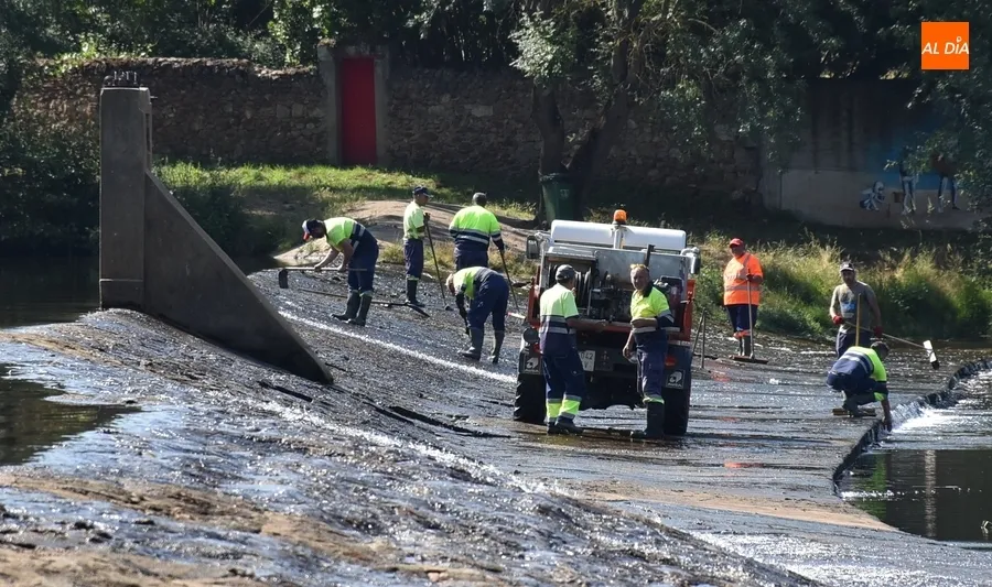 Foto 3 - Puesta a punto la presa de La Pesquera para lo que est&aacute; por venir