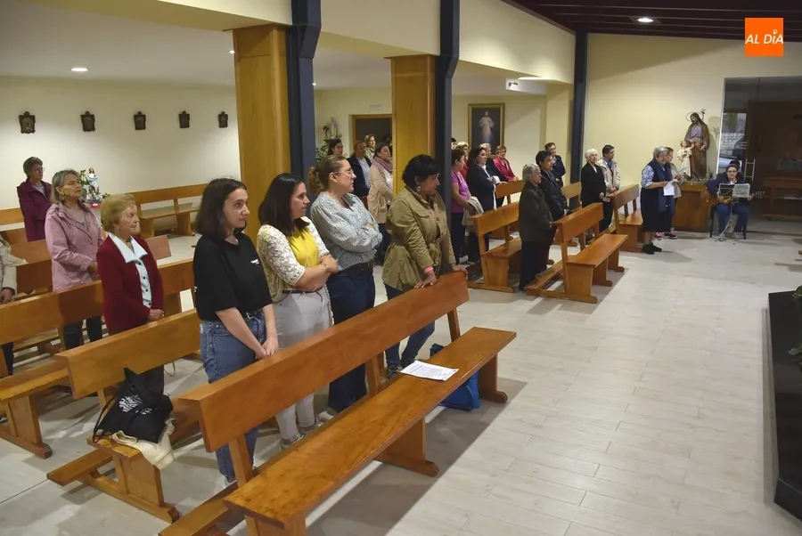 Foto 4 - C&aacute;ritas conmemora con una eucarist&iacute;a el d&iacute;a original del Corpus Christi