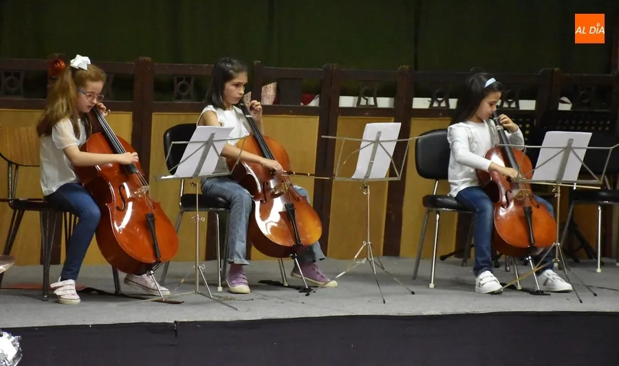 Foto 6 - De Bach a Metallica pasando por ABBA en la audici&oacute;n de fin de curso de violonchelo