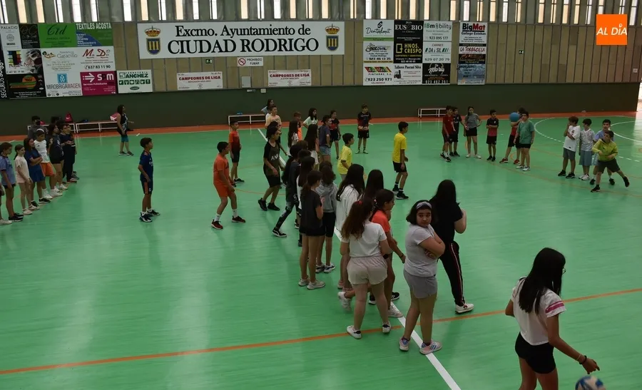 Foto 11 - Los alumnos de 6&ordm; de San Francisco y Mir&oacute;briga disfrutan de una convivencia para conocerse mejor