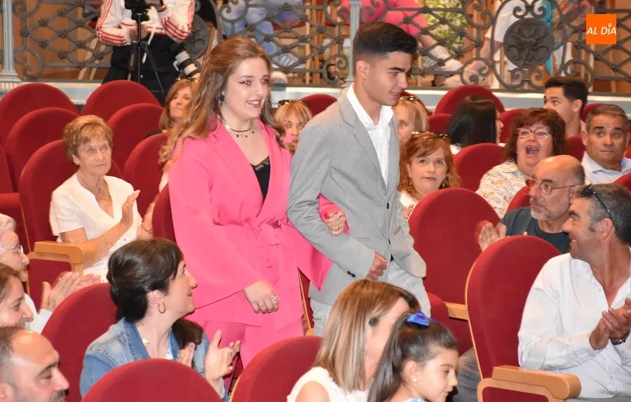 Foto 5 - Los alumnos del IES Fray Diego se grad&uacute;an deseando que nunca falten sue&ntilde;os, energ&iacute;a... y wifi