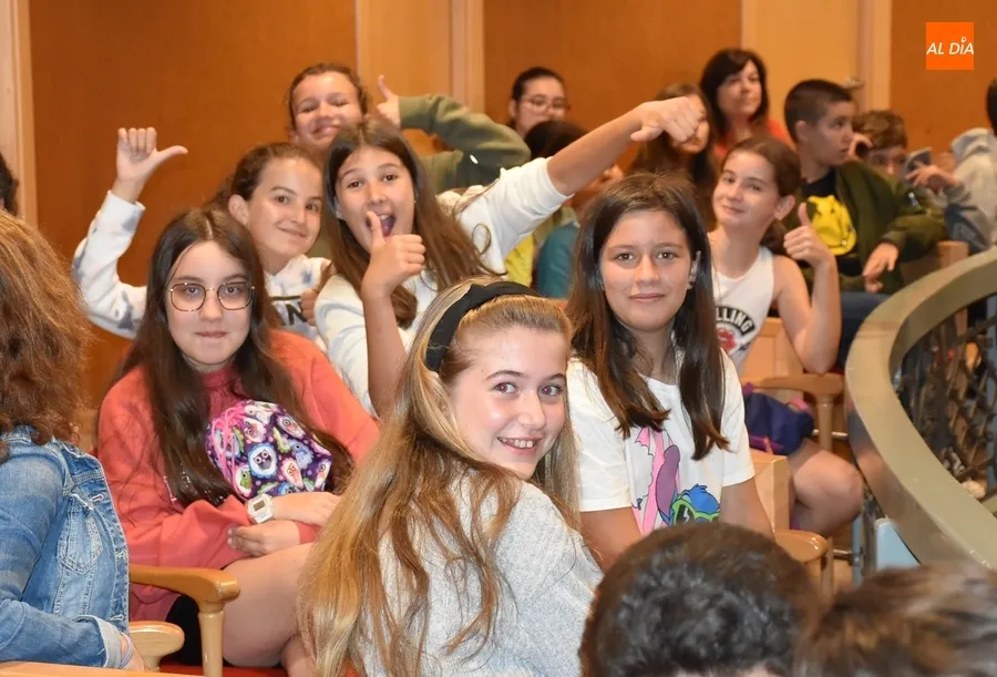 Foto 5 - Escolares de Primaria de Ciudad Rodrigo y comarca conocen a &lsquo;Las buscadoras de palabras&rsquo;