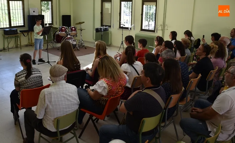 Foto 2 - Los alumnos de flauta travesera ofrecen su audici&oacute;n de fin de curso