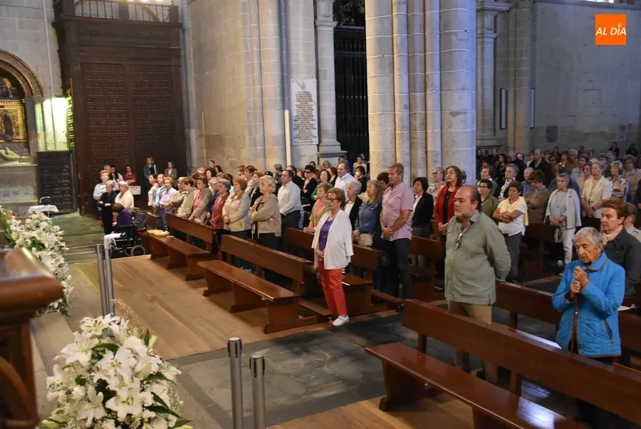 Foto 6 - Multitudinario cierre en la Catedral de la novena en honor a San Antonio