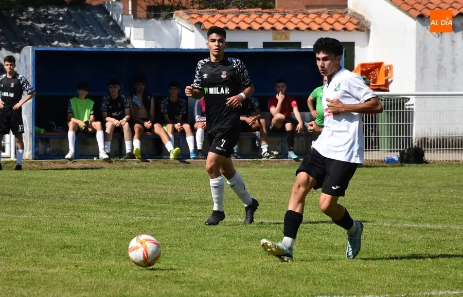 Foto 9 - Del Bosque estar&aacute; en la &uacute;ltima jornada del Torneo Juvenil, cuya final jugar&aacute;n Coria y Diocesano