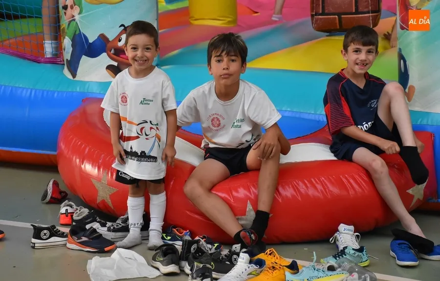 Foto 4 - El III Columnas re&uacute;ne a 250 personas en una fiesta anual repleta de novedades