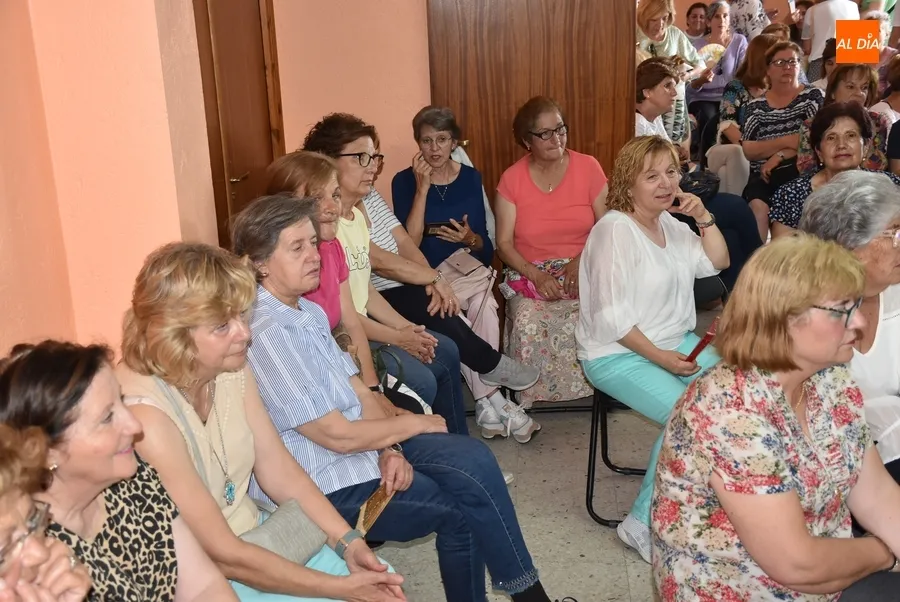 Foto 5 - Amanecer elige en votaci&oacute;n a las 5 nuevas integrantes de su Junta Directiva