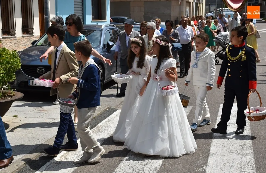 Foto 2 - Bendecidos varios beb&eacute;s en la Sacramental de San Crist&oacute;bal