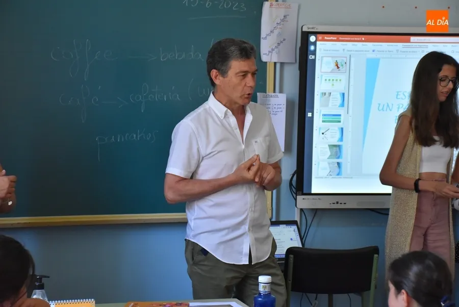 Foto 3 - Mediadores del Fray Diego les &lsquo;quitan el miedo&rsquo; a los alumnos de 6&ordm; de San Francisco