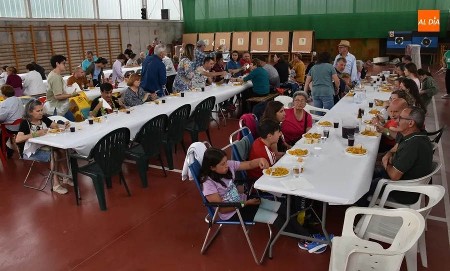 Foto 11 - Un centenar de personas disfruta del recuperado D&iacute;a del Vecino del Valle de San Mart&iacute;n