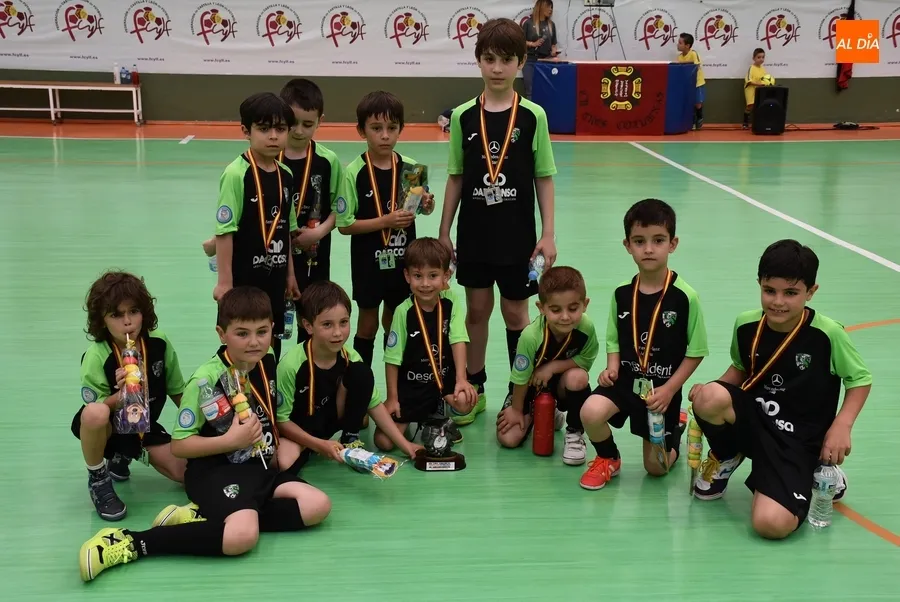 Foto 8 - El III Columnas corona a los campeones de su XIV Liga Comarcal Prebenjam&iacute;n