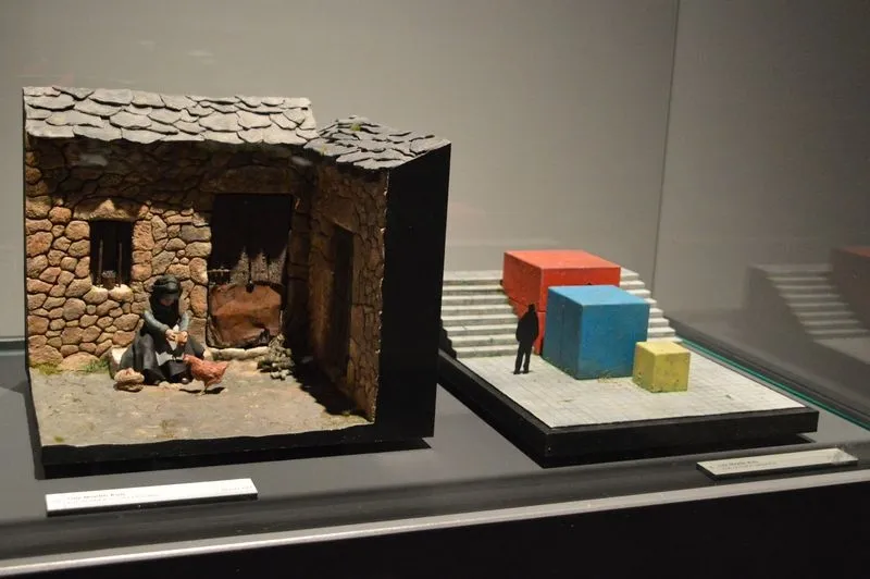 Una de las maquetas de esta exposición en la Hospedería Fonseca. Foto USAL