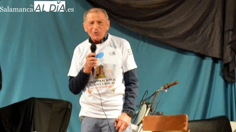 Foto 6 - Emotivo homenaje de los vespineros y de San Felices de los Gallegos a Vicente Carranza
