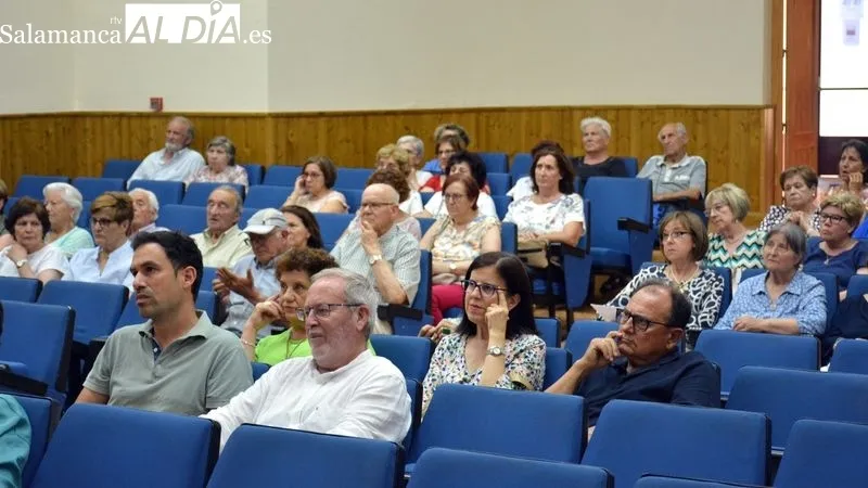 Foto 3 - La asociaci&oacute;n Villa de Lumbrales invita al Ayuntamiento y a la Diputaci&oacute;n a poner en valor el certamen Carmen Mart&iacute;n Gaite