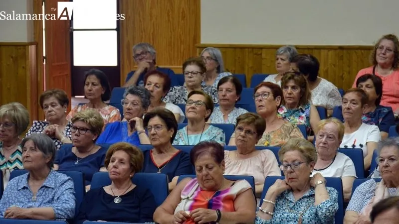 Foto 6 - La asociaci&oacute;n Villa de Lumbrales invita al Ayuntamiento y a la Diputaci&oacute;n a poner en valor el certamen Carmen Mart&iacute;n Gaite