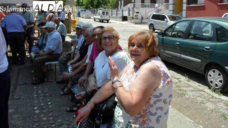 Foto 10 - Los Mayores de Lumbrales disfrutan de una animada jornada festiva el d&iacute;a de San Pedro
