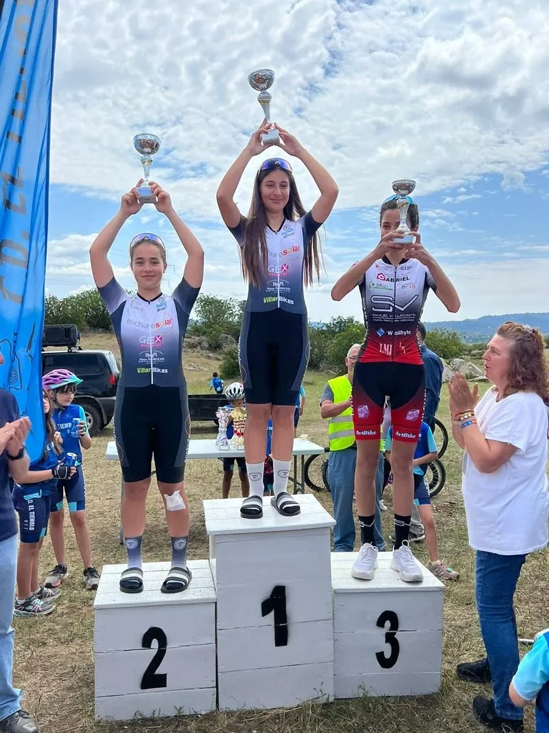 Ciclistas del Enchufe Solar