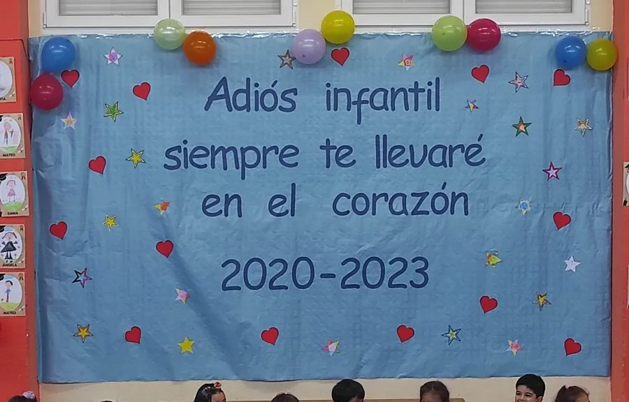 Foto 5 - El Colegio Mir&oacute;briga grad&uacute;a a su promoci&oacute;n de Infantil 2020-2023