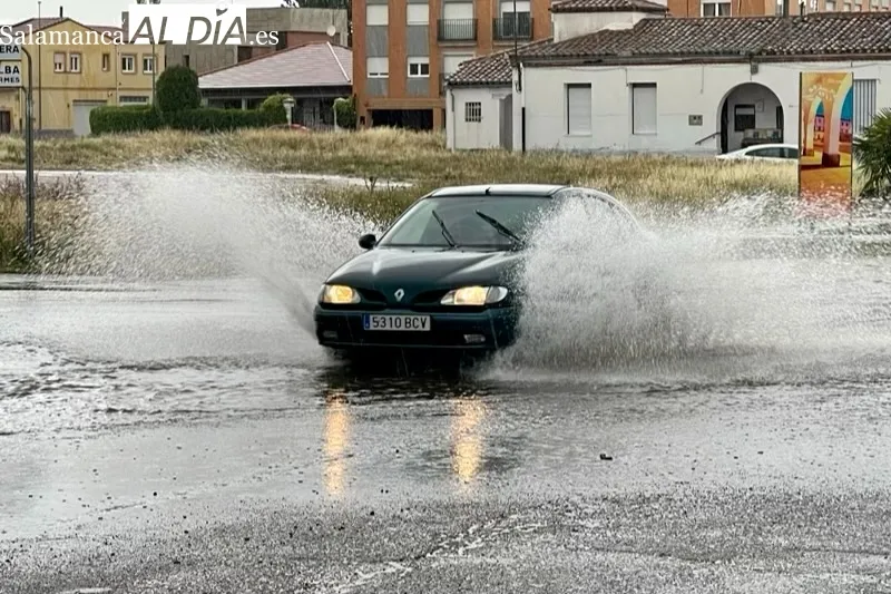 Una gran tormenta anegaba los accesos a Peñaranda
