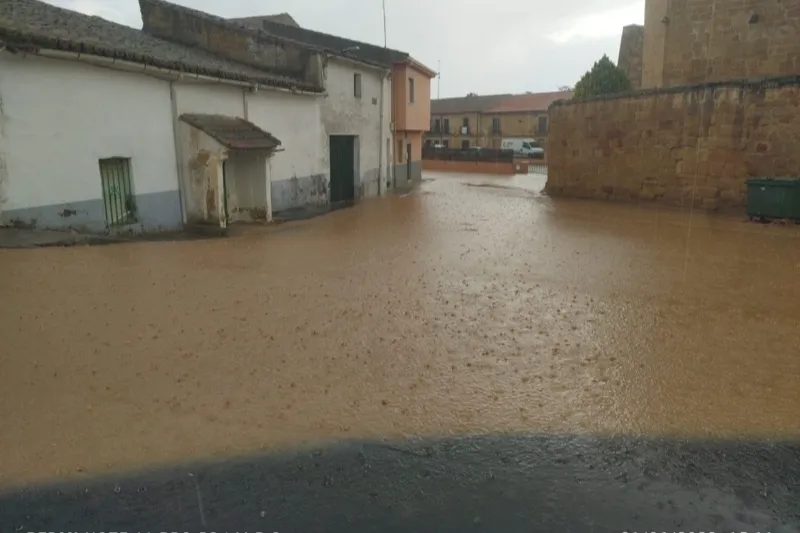 Aldearrubia vivía la gran tormenta de lluvia y granizo de este jueves
