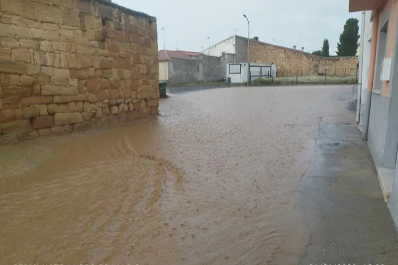 Aldearrubia vivía la gran tormenta de lluvia y granizo de este jueves
