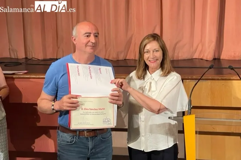 Peñaranda ha finalizado este martes el curso de 'UniverUsal' con la graduación de sus alumnos