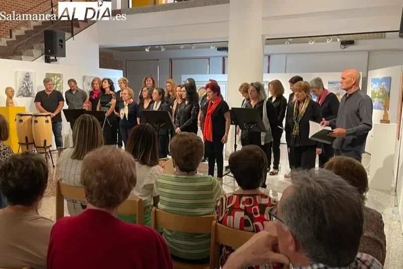 El Taller de Canto Popular ofrecía un animado concierto para celebrar el Día Europeo de la Música