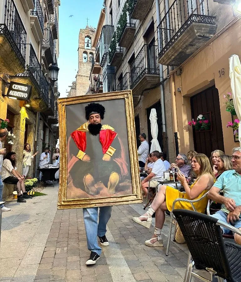 Foto 10 - La calle San Juan festeja la noche que le da nombre con brindis incluido por el premio conseguido