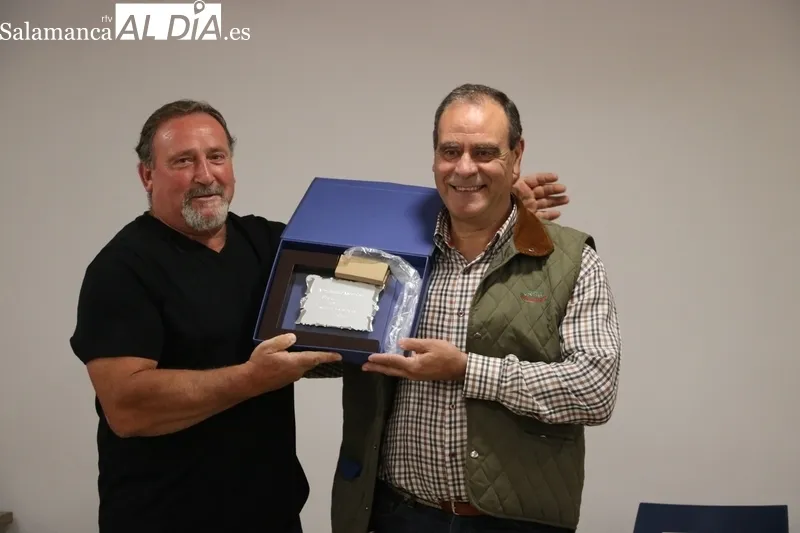 Homenaje a los cazadores del Proyecto In Memorian ‘Agustín Agudo Sánchez’ / CORRAL