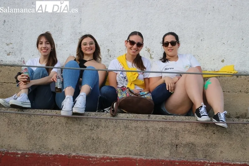 Clase práctica de los alumnos de la Escuela de Tauromaquia en El Cubo de Don Sancho / CORRAL