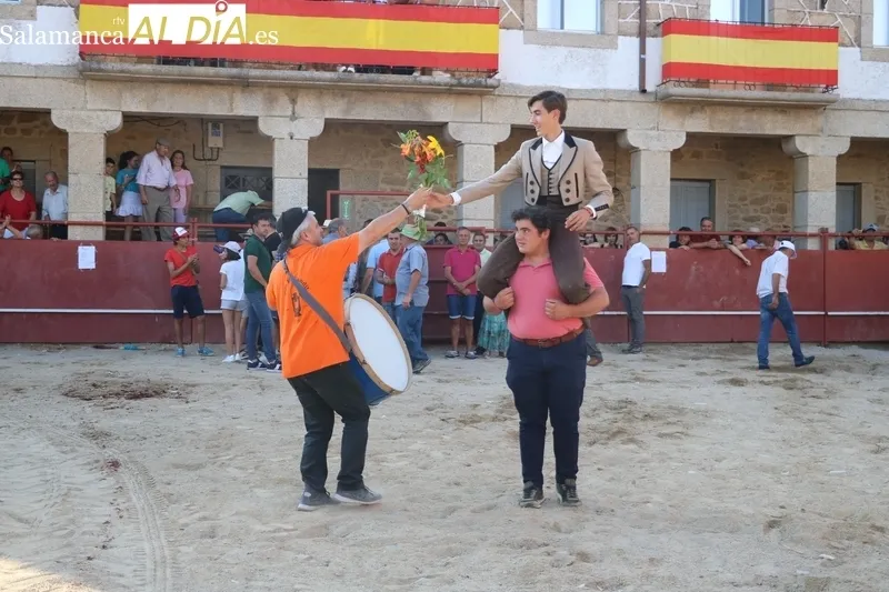 Buena tarde de toros en Bogajo para despedir las fiestas de San Juan  / CORRAL