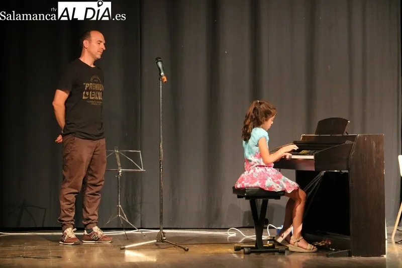 Audición fin de curso de la Escuela de Música de Vitigudino / CORRAL 