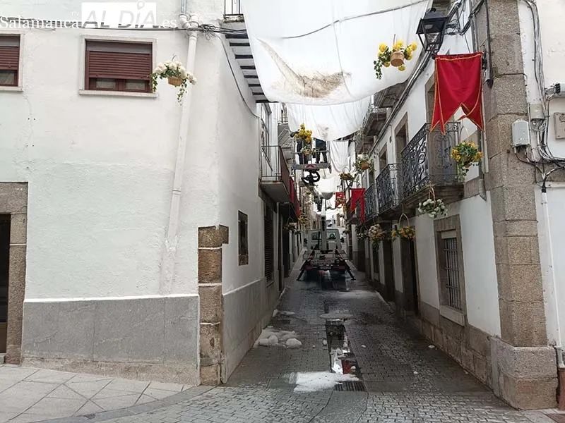 Foto 3 - B&eacute;jar empieza a recuperar la normalidad tras la granizada