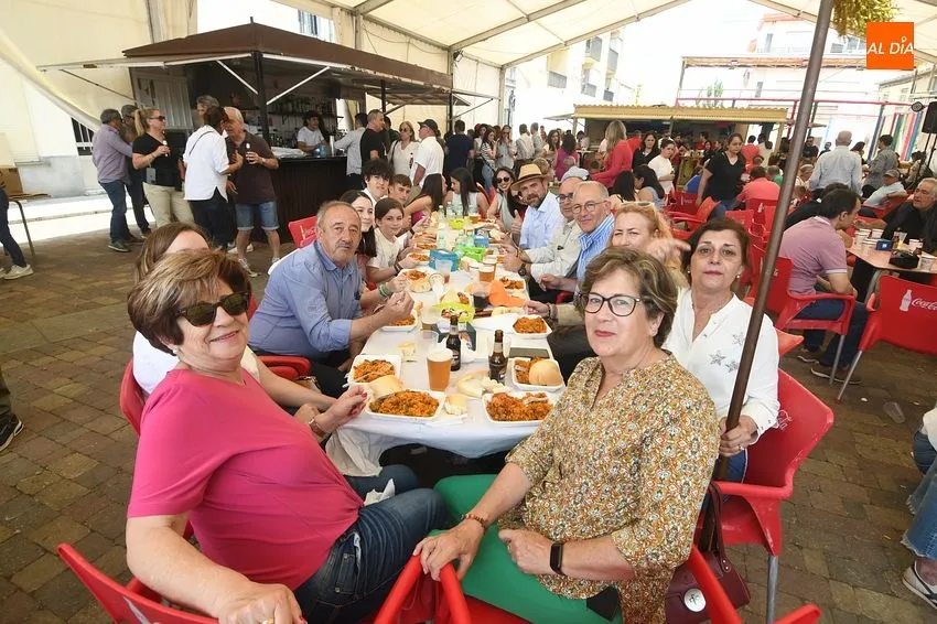 Paella popular fin corpus La Fuente/ Fotos: Adrián M.Pastor