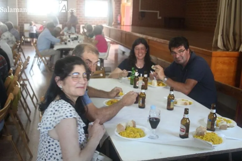 Foto 4 - En El Cubo de Don Sancho se despiden del Corpus con una rica paella