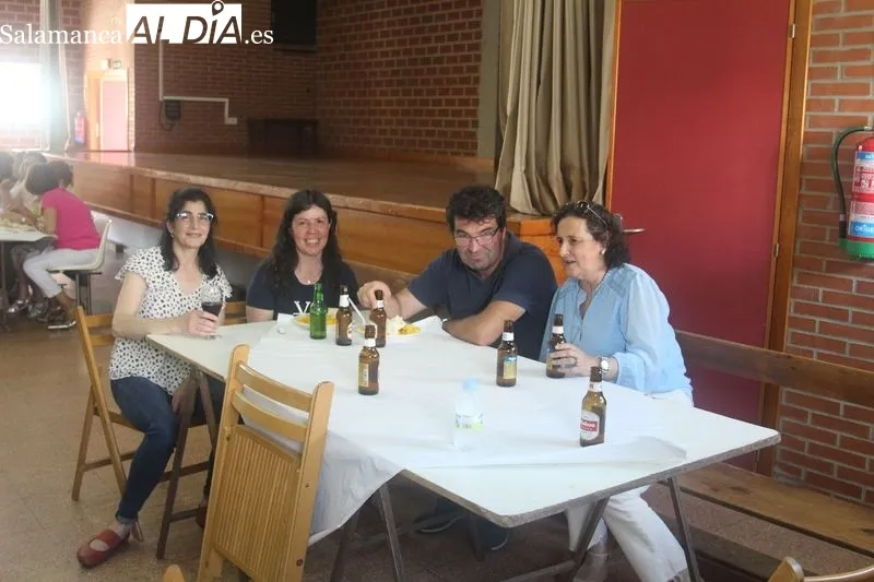 Foto 7 - En El Cubo de Don Sancho se despiden del Corpus con una rica paella