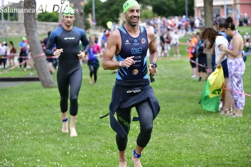 Foto 10 - Marta S&aacute;nchez y Fernando Zorrilla logran dos victorias de oro en el Nacional de Triatl&oacute;n de Salamanca