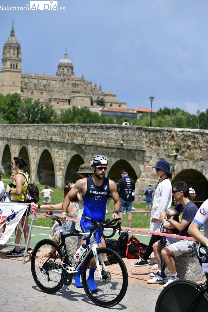 Foto 4 - Marta S&aacute;nchez y Fernando Zorrilla logran dos victorias de oro en el Nacional de Triatl&oacute;n de Salamanca