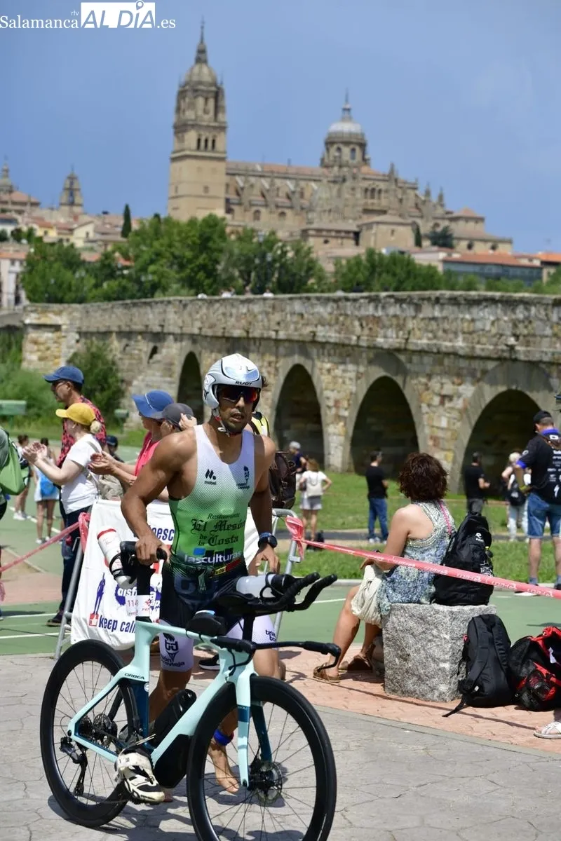 Foto 3 - Marta S&aacute;nchez y Fernando Zorrilla logran dos victorias de oro en el Nacional de Triatl&oacute;n de Salamanca