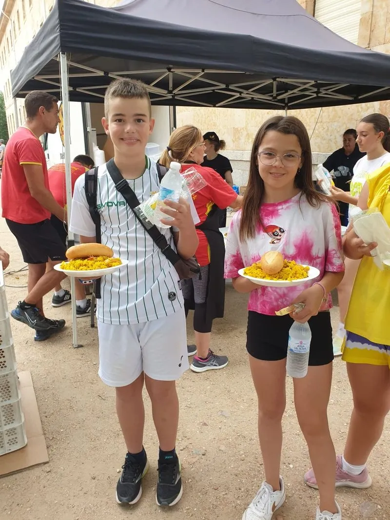 Foto 11 - El colegio San Agust&iacute;n pone el broche de oro al curso escolar con una gran paella