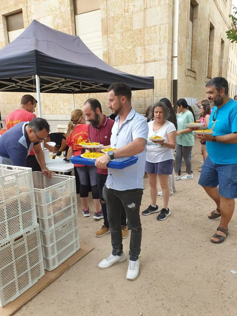 Foto 10 - El colegio San Agust&iacute;n pone el broche de oro al curso escolar con una gran paella
