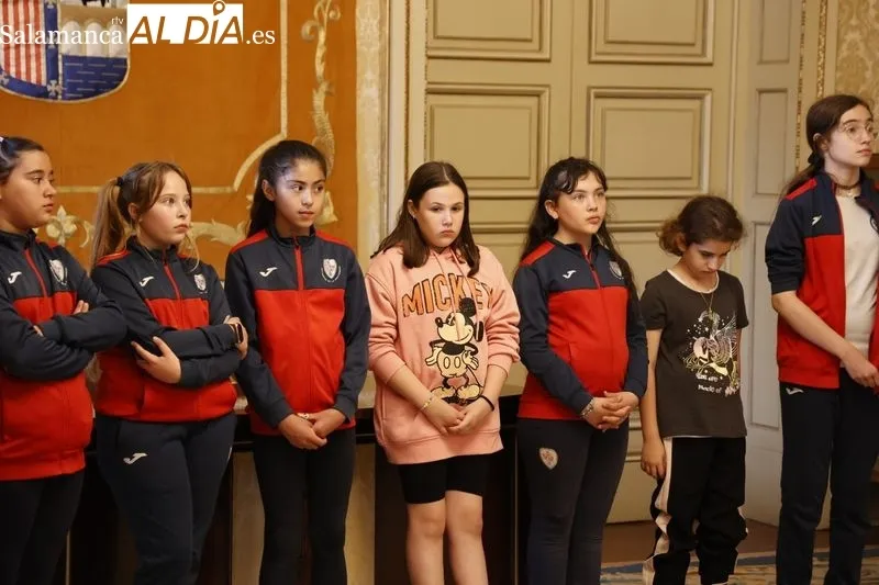 Recepción en el Ayuntamiento de los ganadores del concurso ‘Aula de Patrimonio’ de Salamanca y de Santiago de Compostela. Foto de David Sañudo