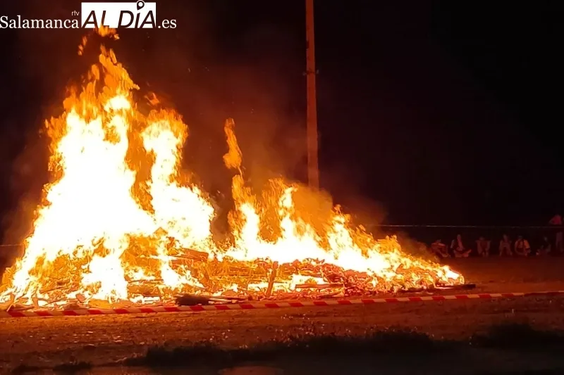 La hoguera de San Juan volvía a Cordel de Merinas