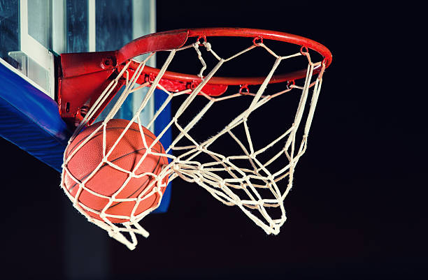 La Escuela municipal de Baloncesto finaliza el curso con diferentes partidos gratuitos este domingo 