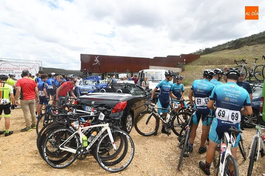 Foto 5 - Siega Verde da la salida a la III Challenge Ciclista Cadete de Salamanca