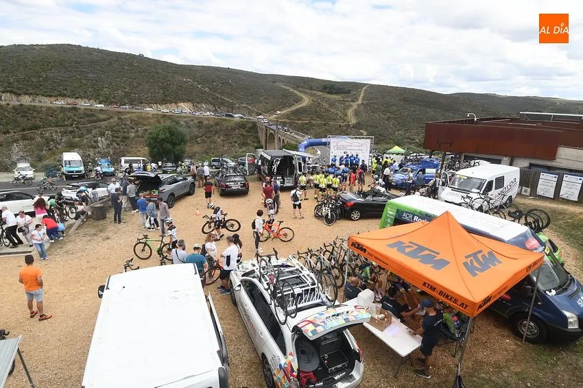 Foto 8 - Siega Verde da la salida a la III Challenge Ciclista Cadete de Salamanca