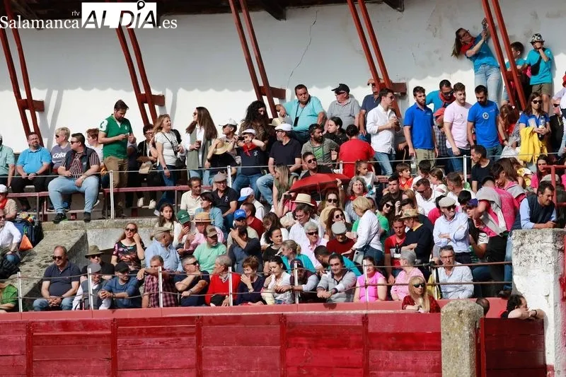 Corrida de toros en Ledesma para la despedida de Domingo López Chaves. Foto de Miguel Hernández
