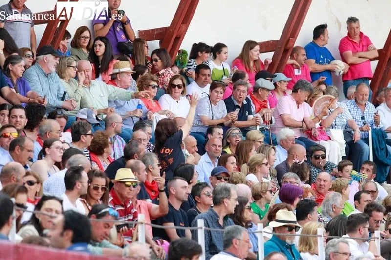 Corrida de toros en Ledesma para la despedida de Domingo López Chaves. Foto de Miguel Hernández