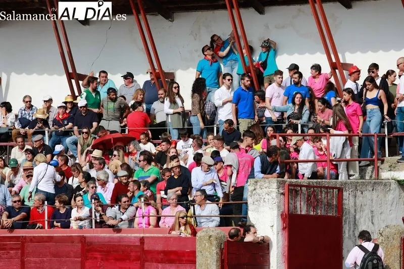 Corrida de toros en Ledesma para la despedida de Domingo López Chaves. Foto de Miguel Hernández